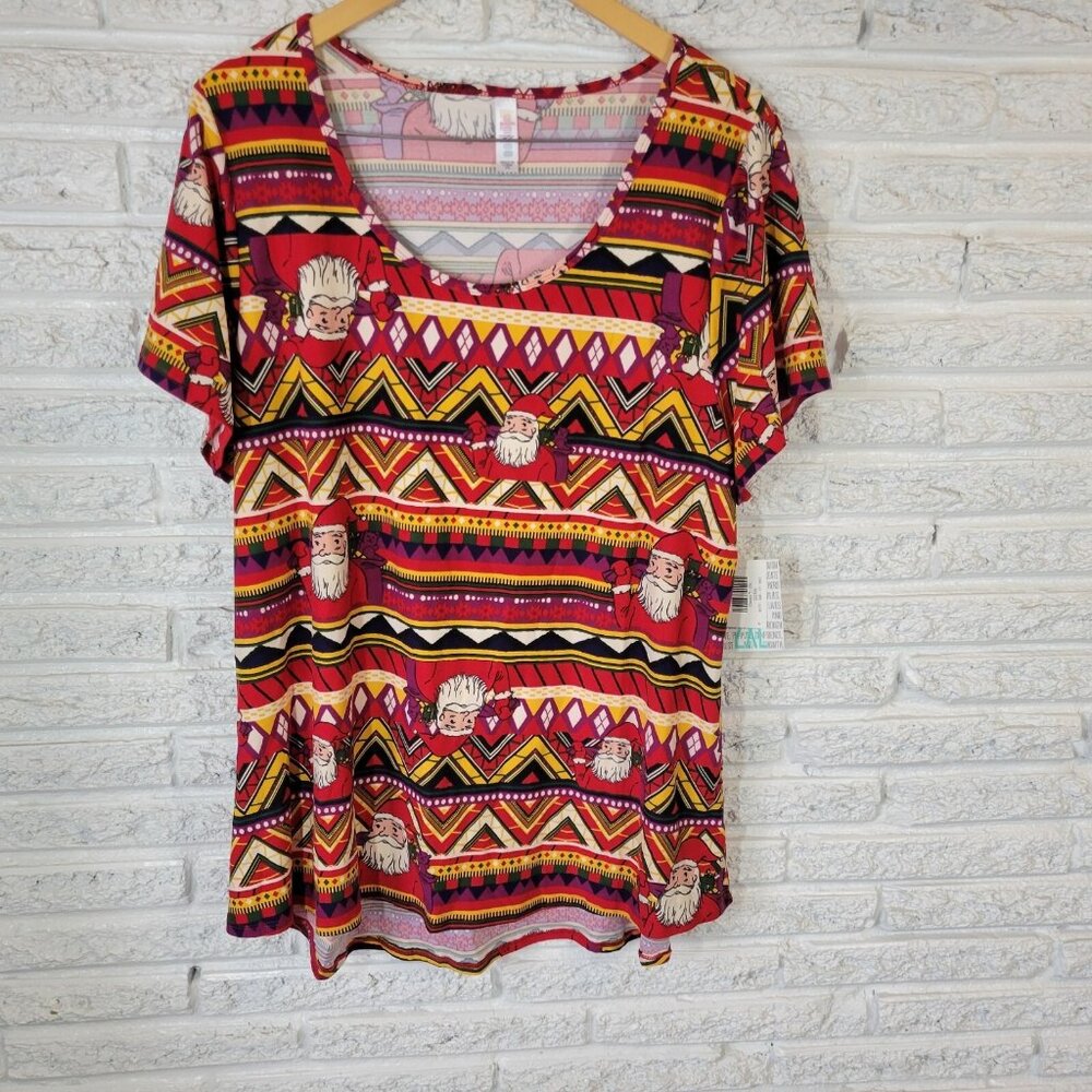 LuLaRoe 2XL Plus Size Top Red Geometric Christmas Tee Short Sleeve NOV115E